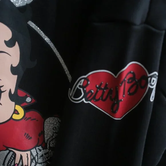 NWT Oversized Betty Boop Sweatshirt. - Picture 4 of 6